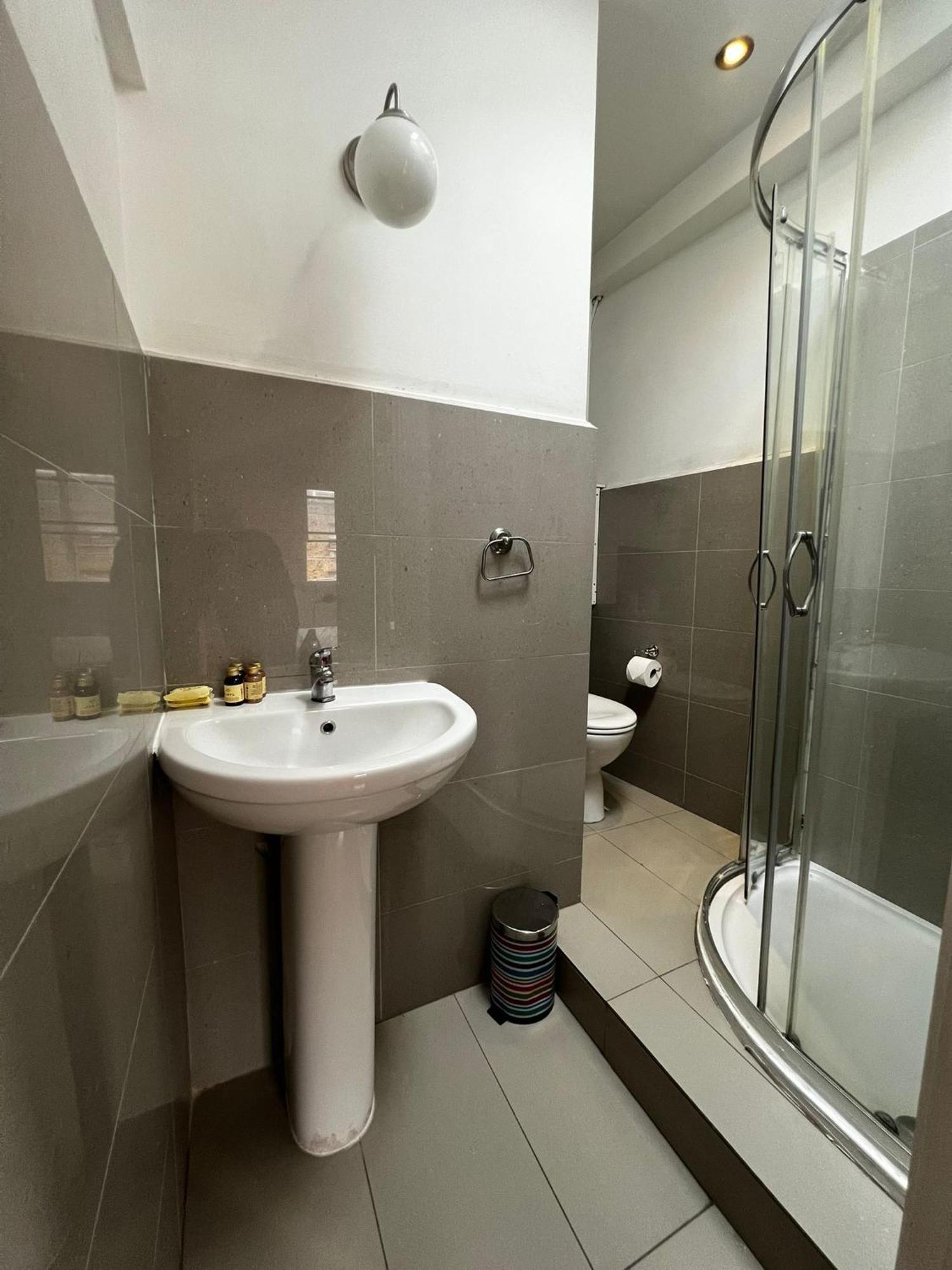 Goodge Street Apartments London Exterior photo